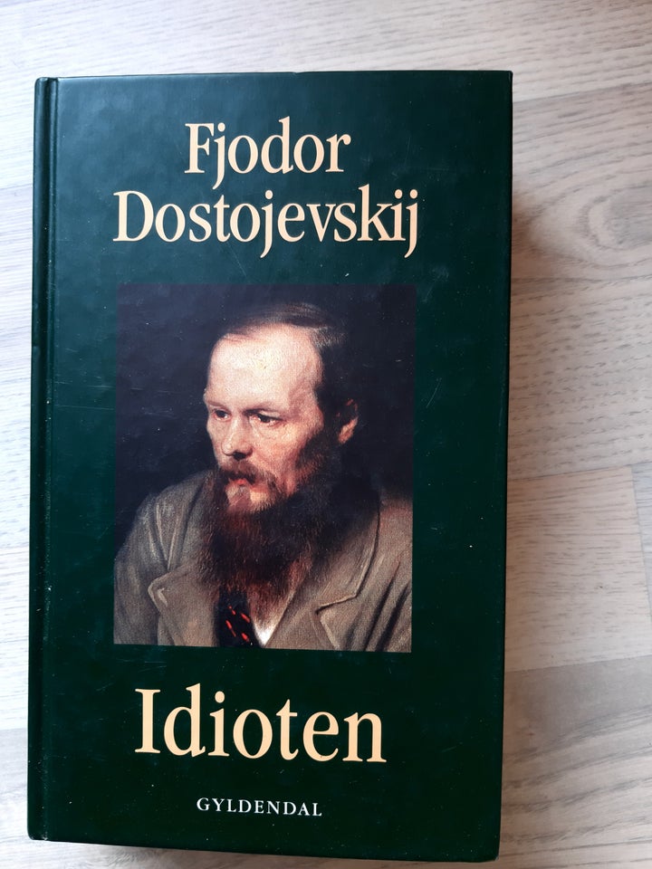 Idioten, F. Dostojevskij, genre: