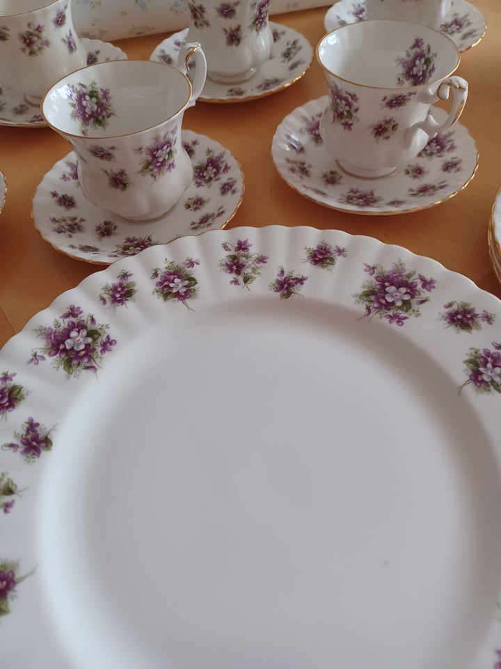 Porcelæn, Sær, Royal albert