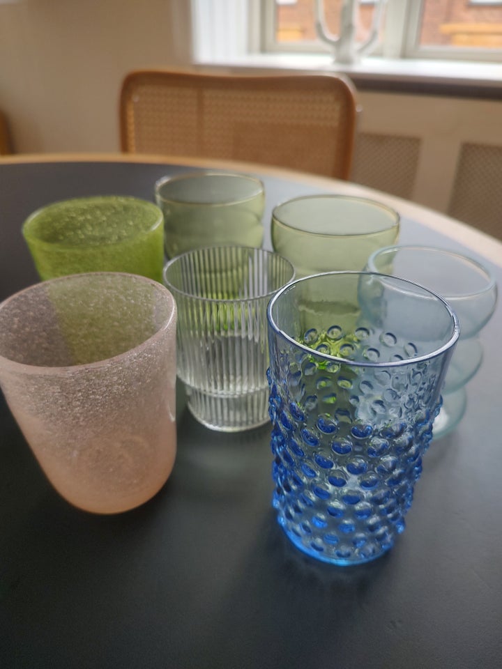 Glas, Vandglas, Annan von Lipa