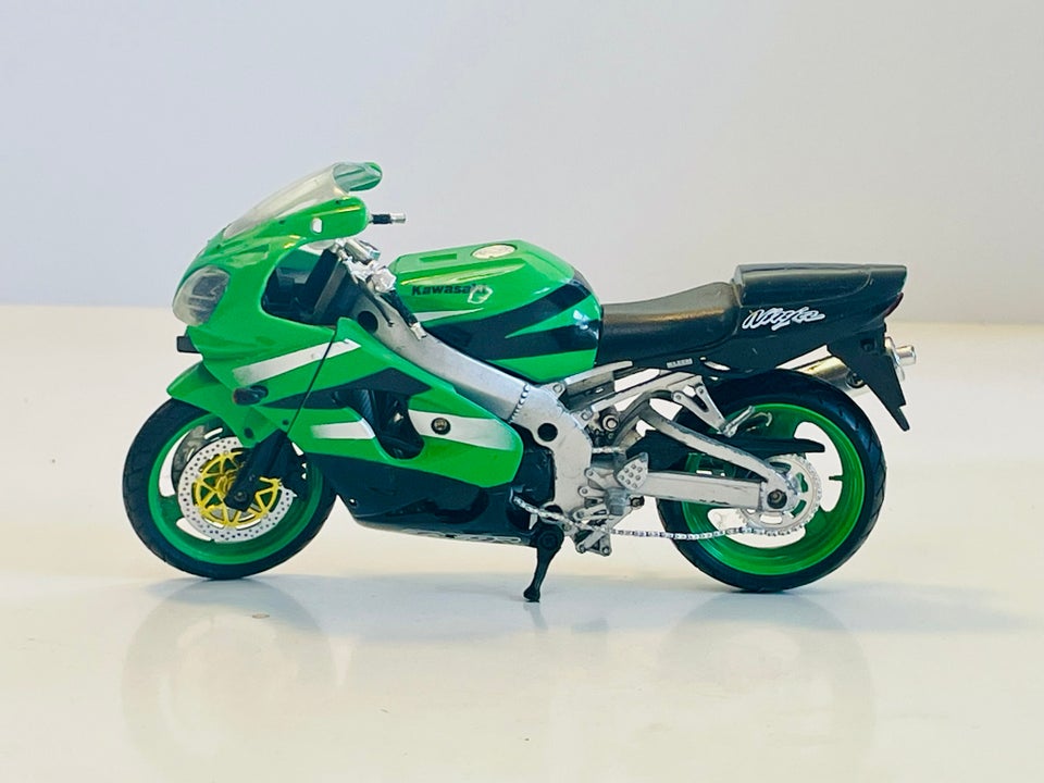 Modelmotorcykel, Maisto Kawasaki