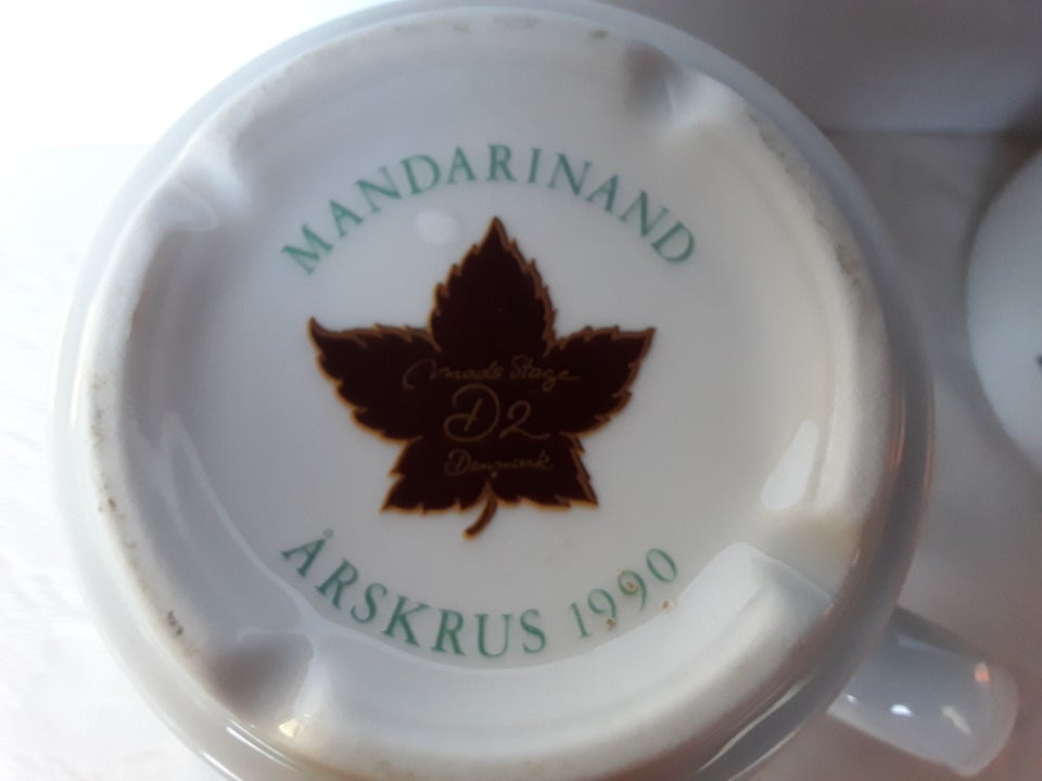 Porcelæn Års krus 1990 og 1994