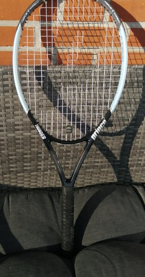 Tennisketsjer, PRINCE THUNDER