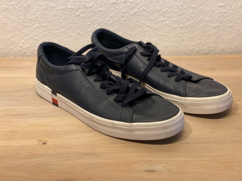 Sneakers Tommy Hilfiger str 44