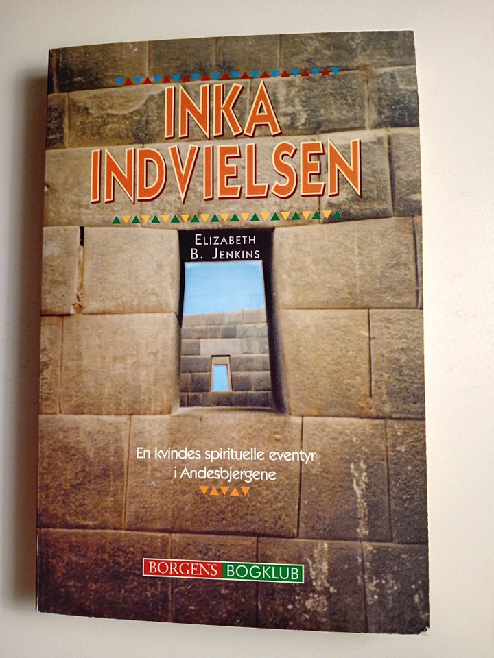 Inka-indvielsen, Elizabeth B.