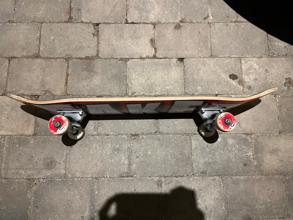 Skateboard, Baker, str. 8”