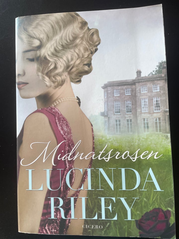 Midnatsrosen, Lucinda Riley,