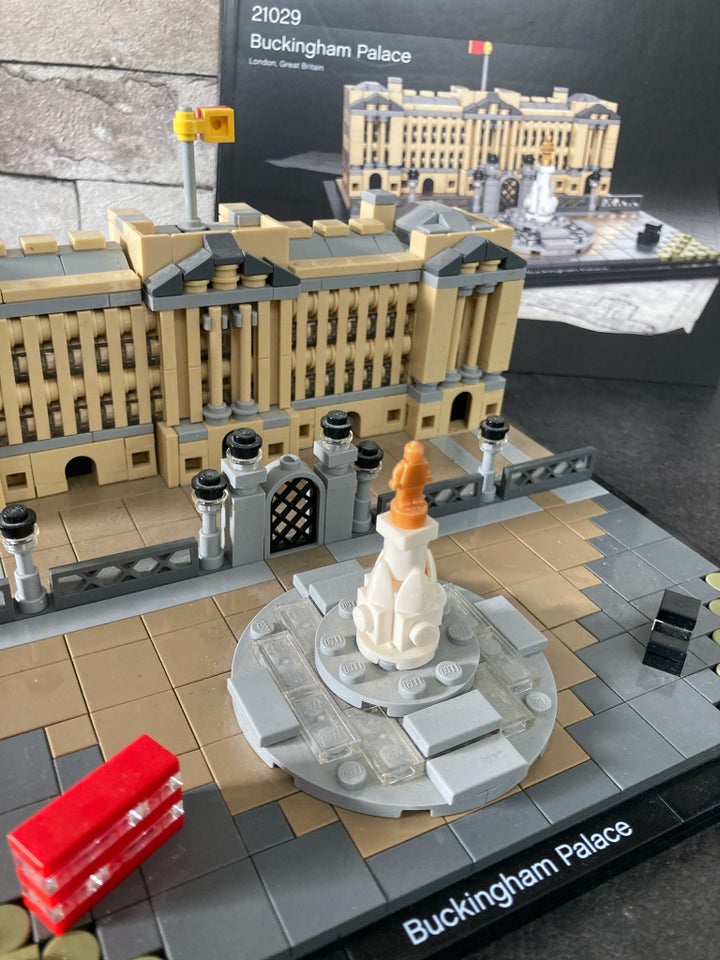 Lego Architecture, Buckingham