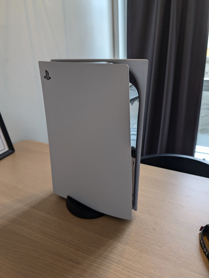 Playstation 5, Disk-model, uden