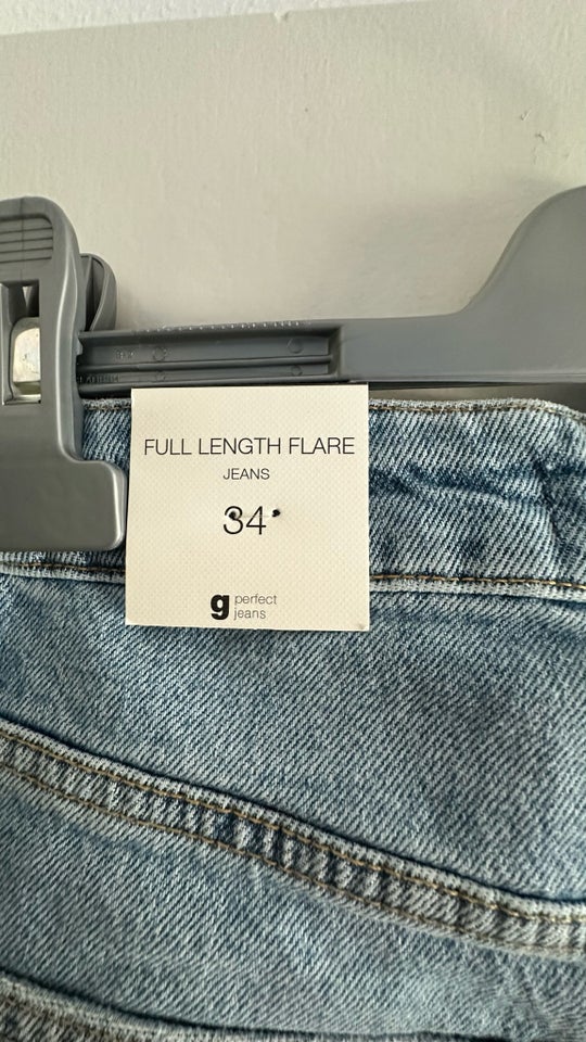 Andet Jeans og kjole str 34-36