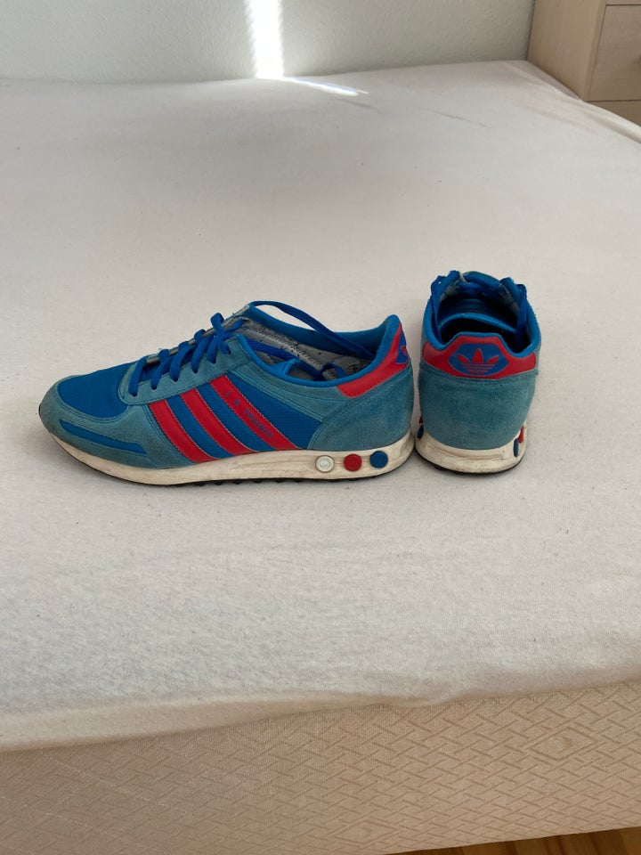 Adidas la trainer sko str 4...