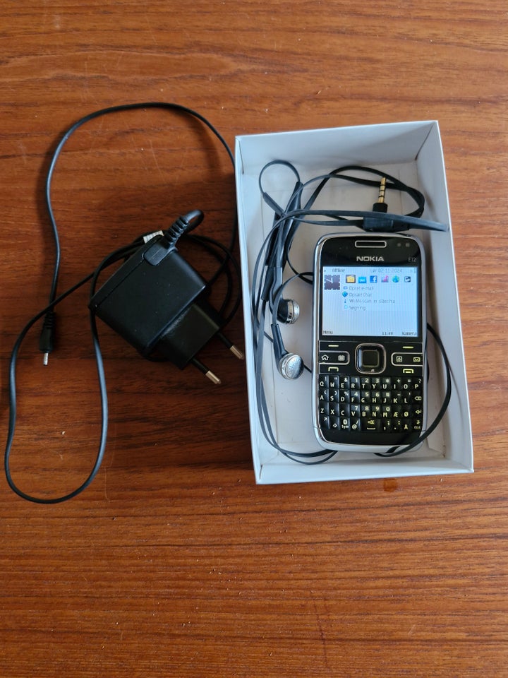 Nokia E72, God