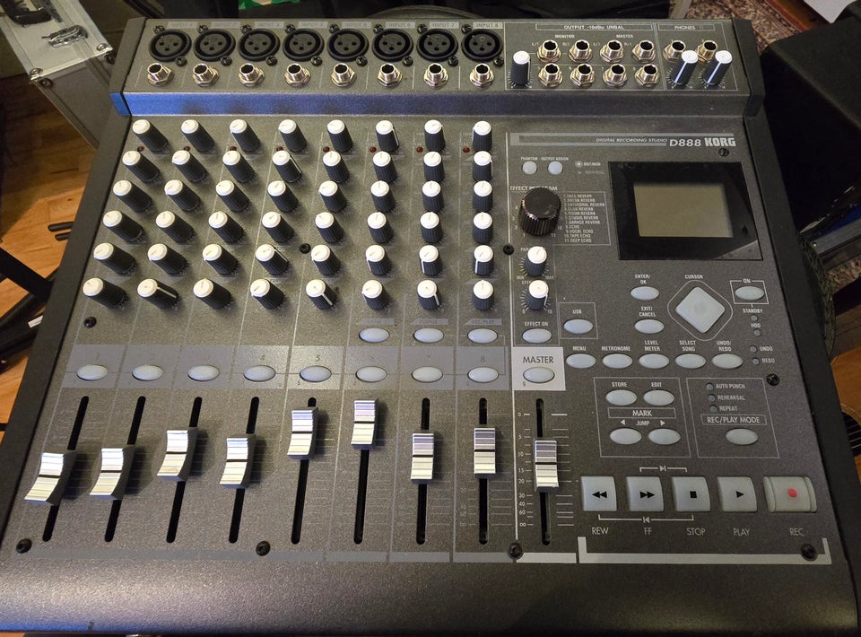 Multitrack recorder/mix, Korg