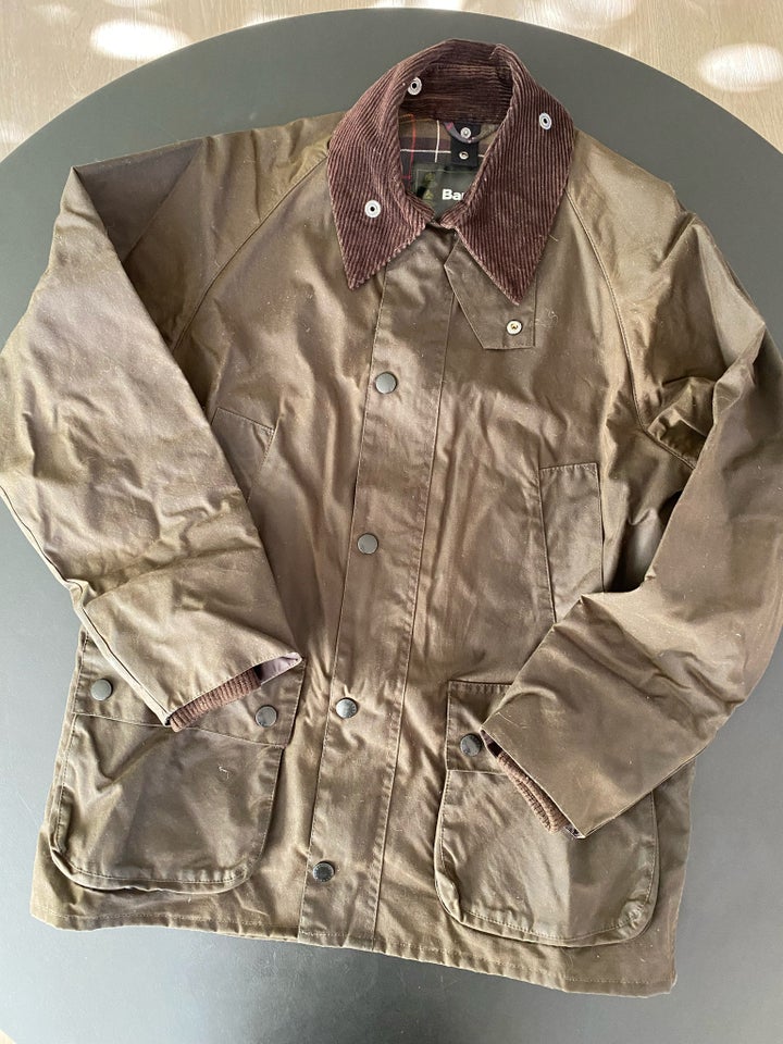 Oilskinsjakke, str. M, Barbour