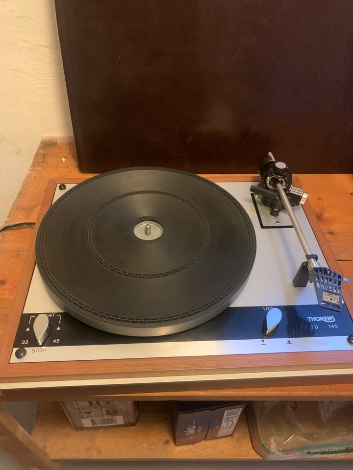 Pladespiller, Thorens, Td 145