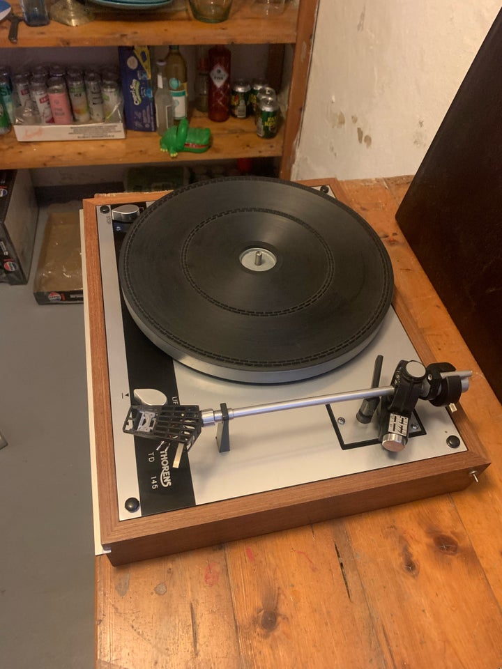 Pladespiller, Thorens, Td 145