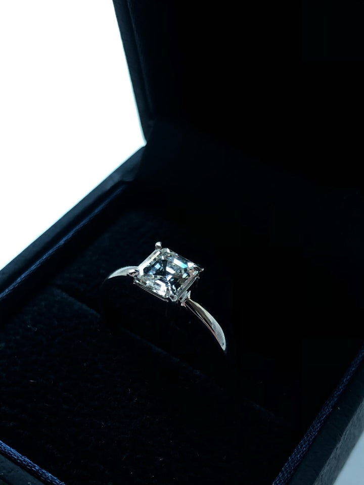 1ct diamantring i 14k hvidg...