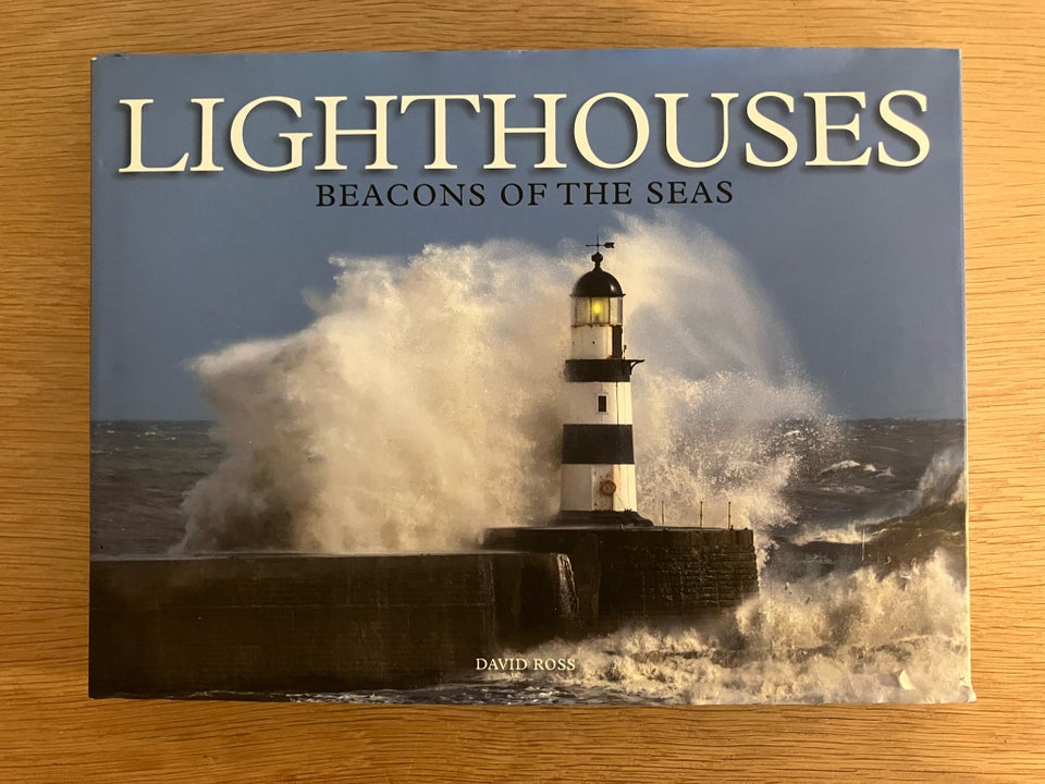 LIGHTHOUSES - Beacons of the seas