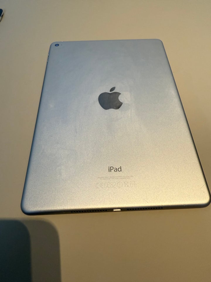 iPad Air 2, 16 GB, sort