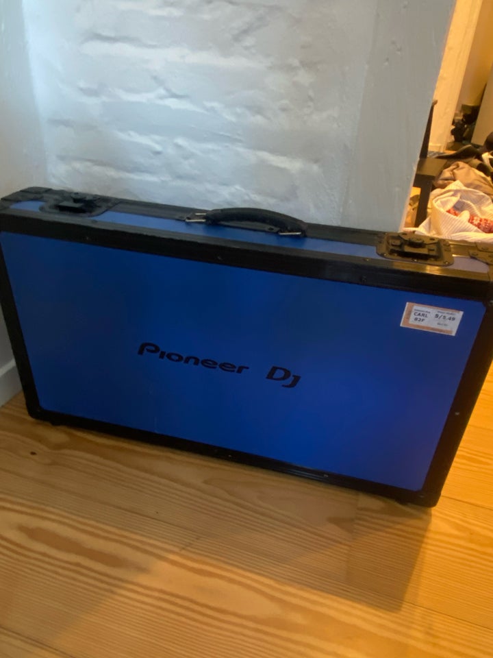 Pioneer flightcase, Pioneer