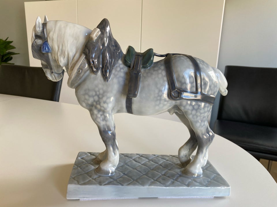 Porcelæn Figur hest nr 471 Royal