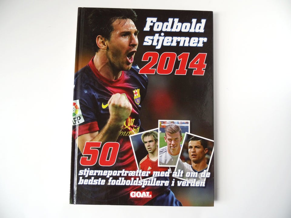 Fodbold årbøger - 2000 kr/stk