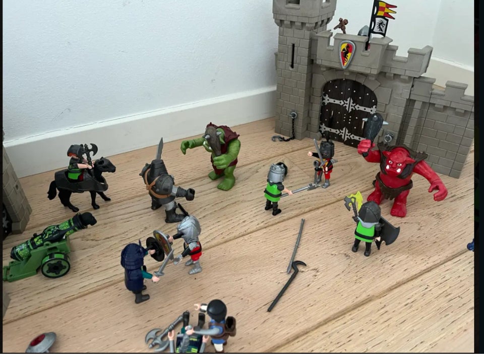 Borg, Playmobil borge med drage,