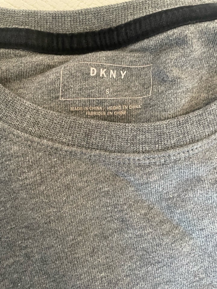 Sweatshirt, DKNY, str. 36