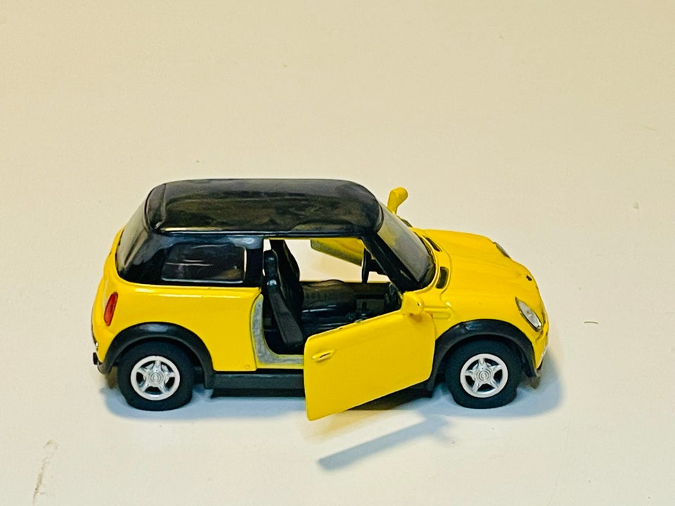 Modelbil, Welly Mini Cooper, skala