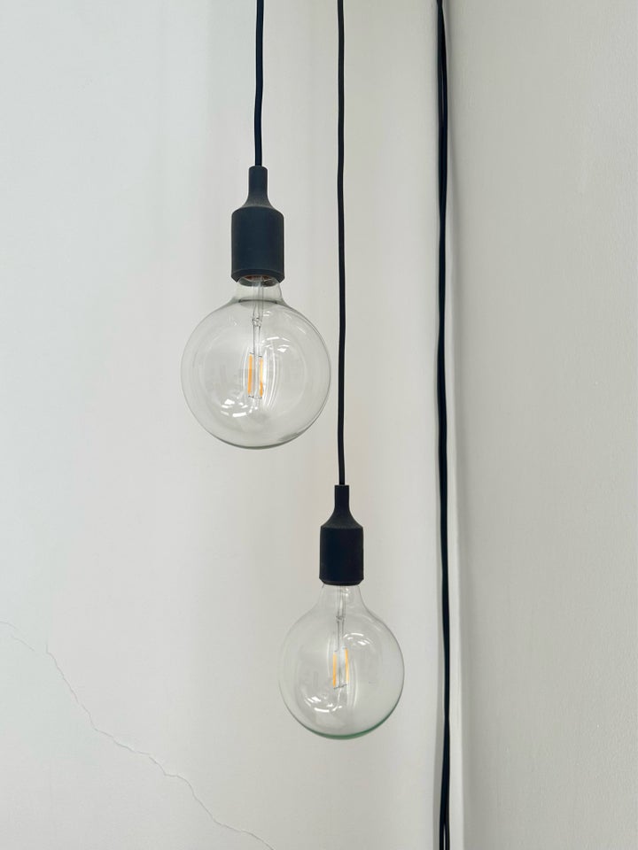 Anden loftslampe, Muuto