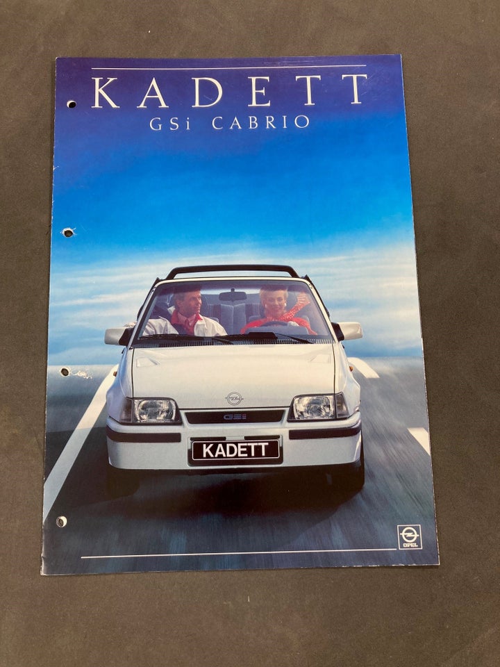 Opel Kadett GSI Cabrio brochure,