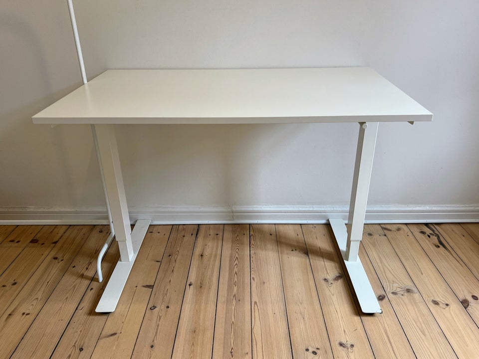 Skrivebord, IKEA, b: 120 d: 70 h: 72