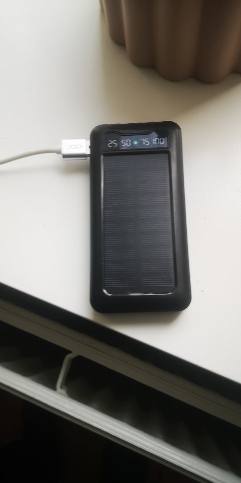 Batteri, t. iPhone, Solar