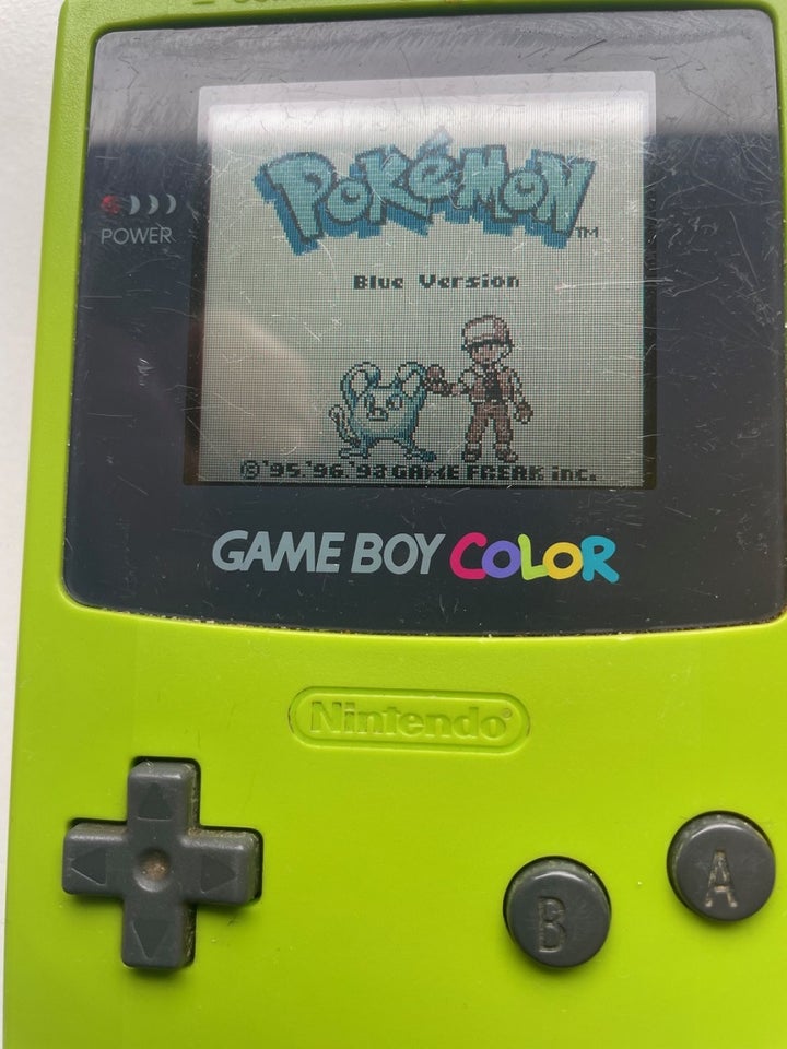 Nintendo Game Boy Color CGB 001