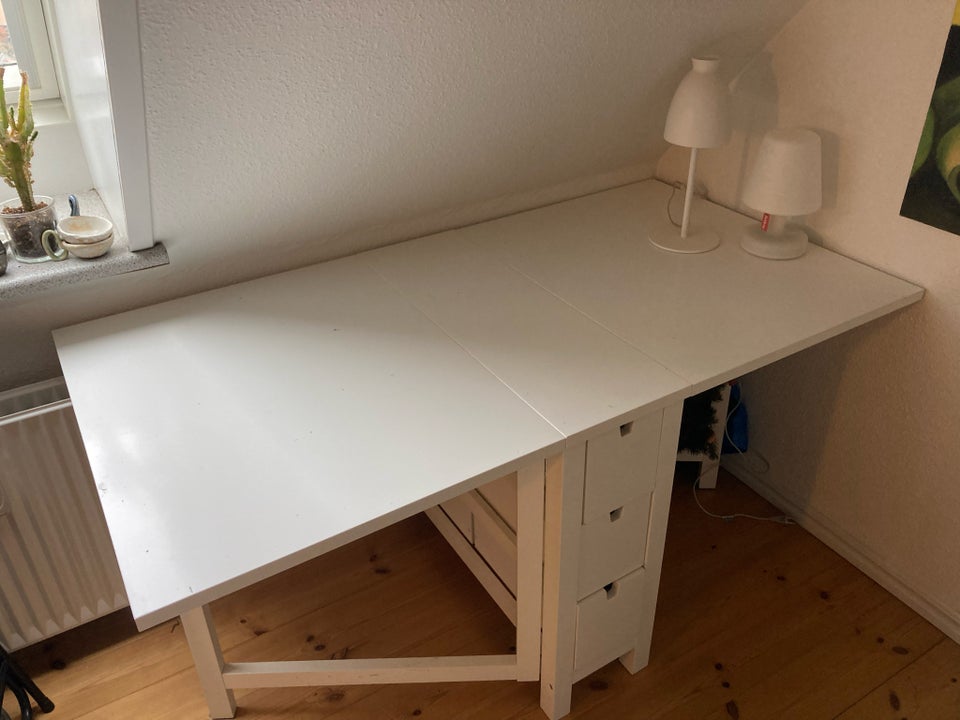 Spisebord, Hvidmalet limtræ/ MDF,