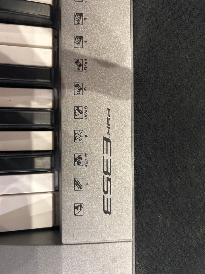 Keyboard, Yamaha PSR-E353