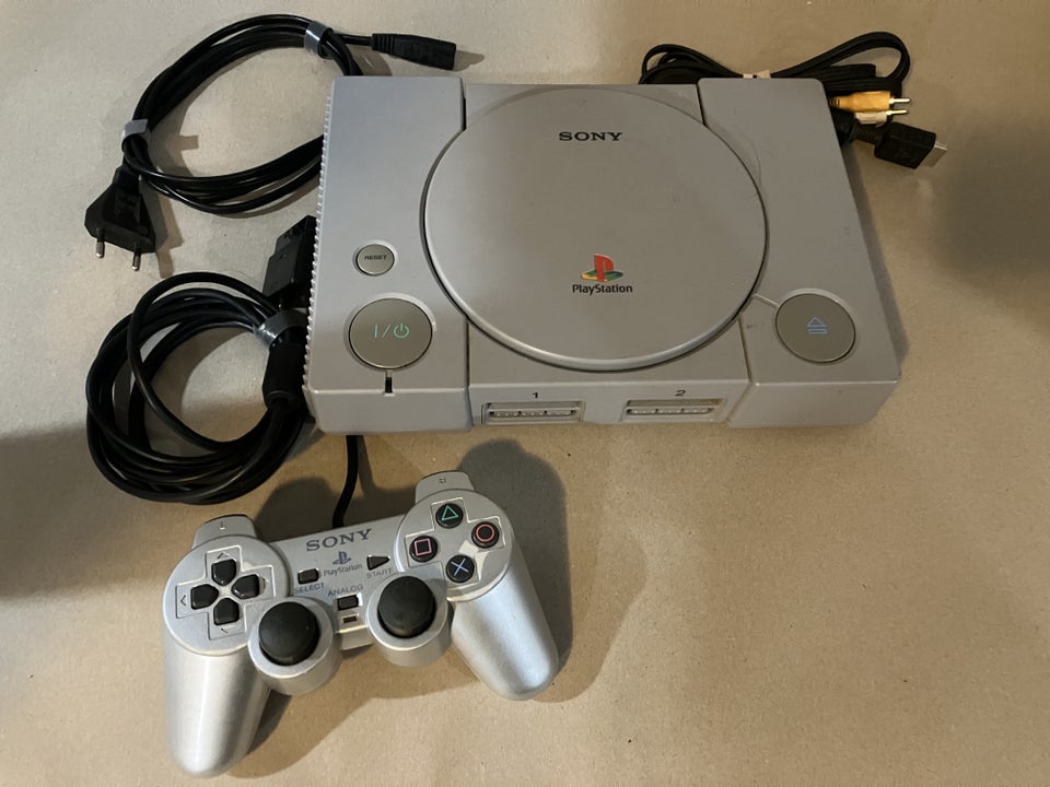 Playstation 1, God