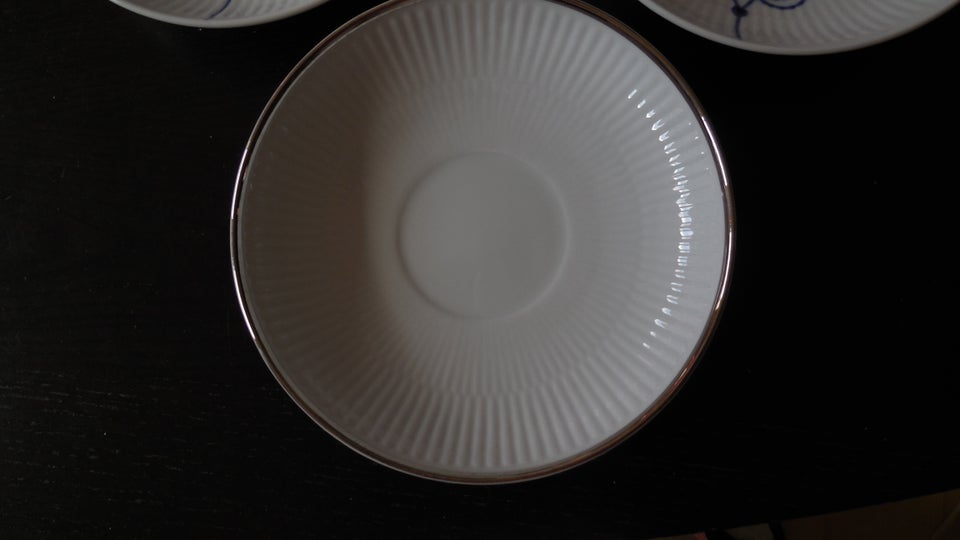 Porcelæn, underkop, Kongelig