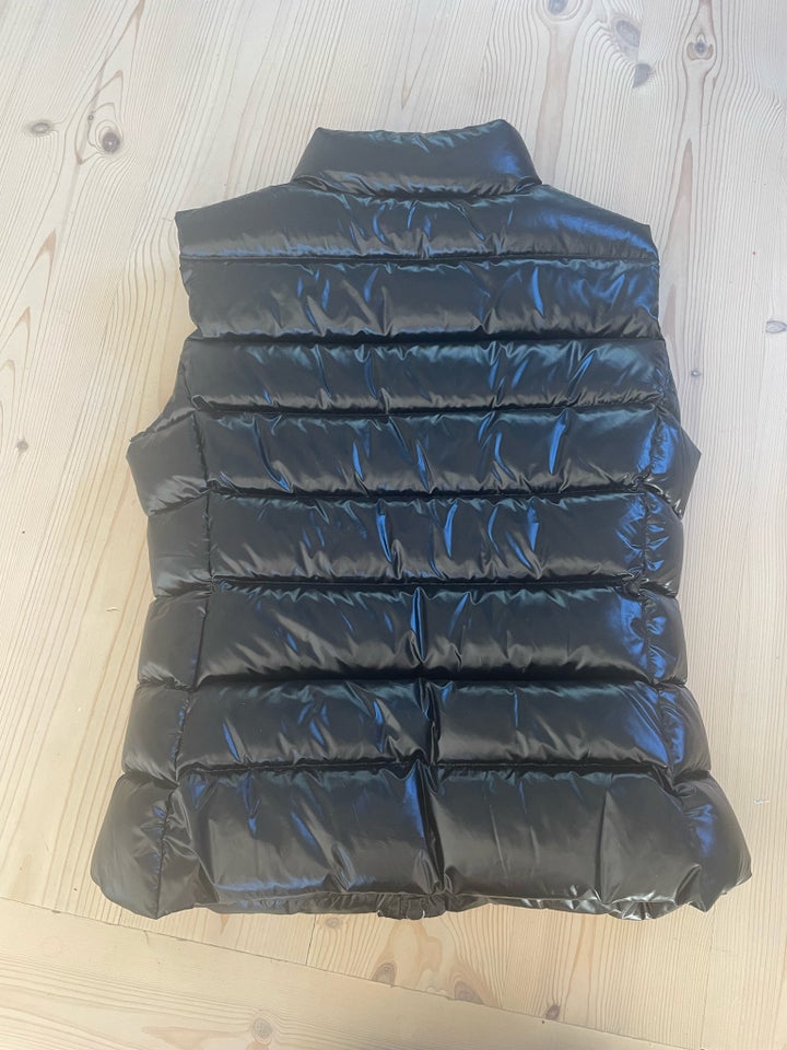 Vest, str. 34, Moncler