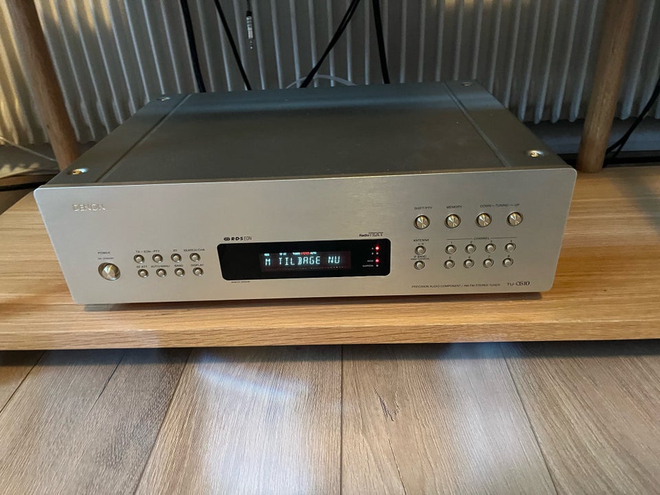 AM/FM radio, Denon, TU-S10