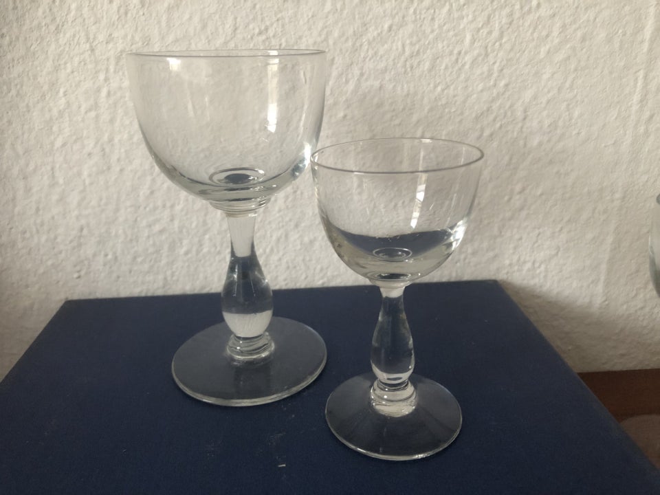 Alma hvidvins og sherry glas, Glas,