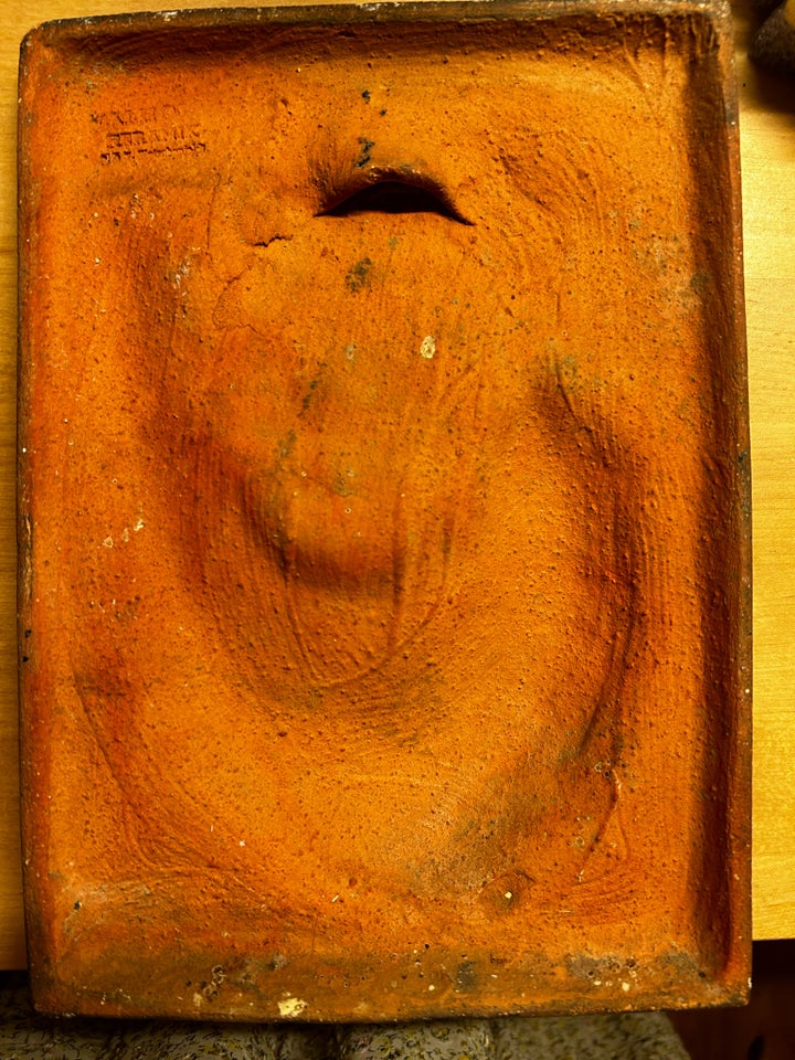 Væg relief, Valholm keramik