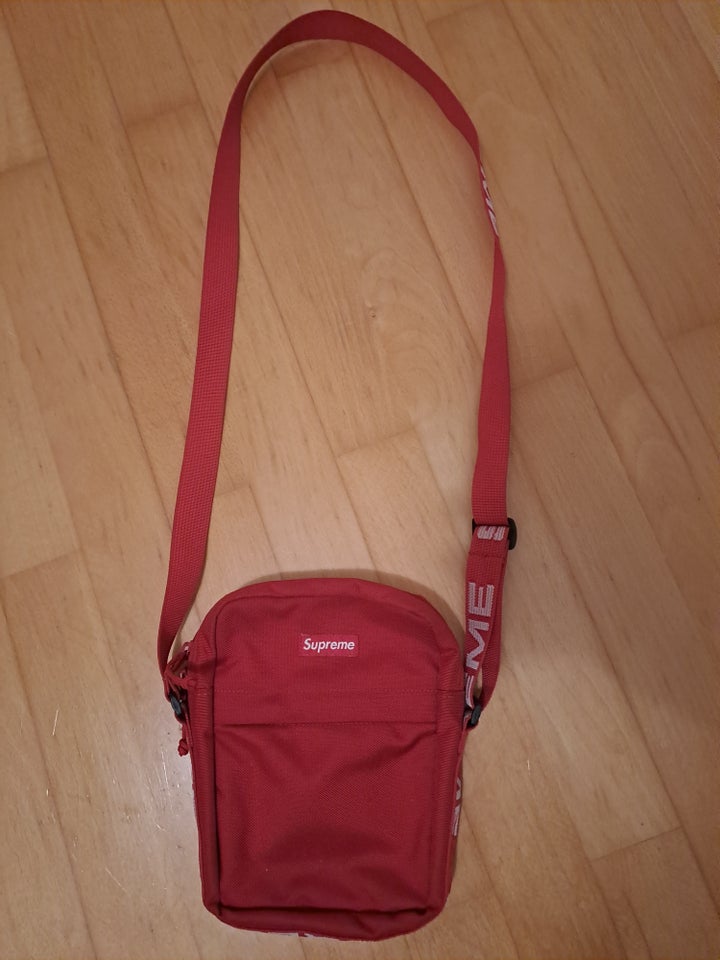 Crossbody, Supreme