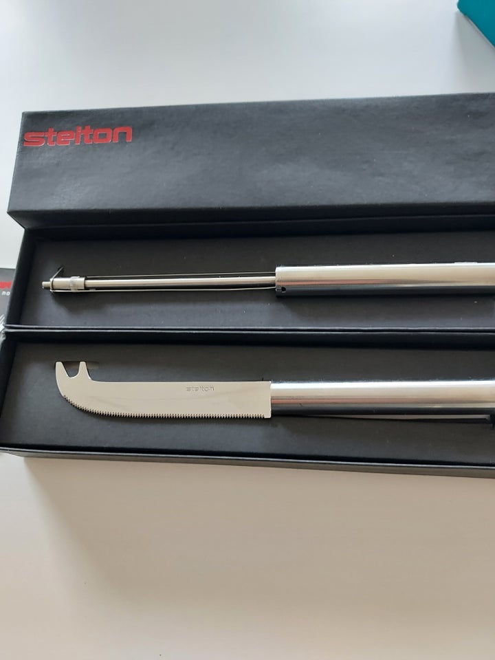 Ostekniv mm, Sabre og Stelton