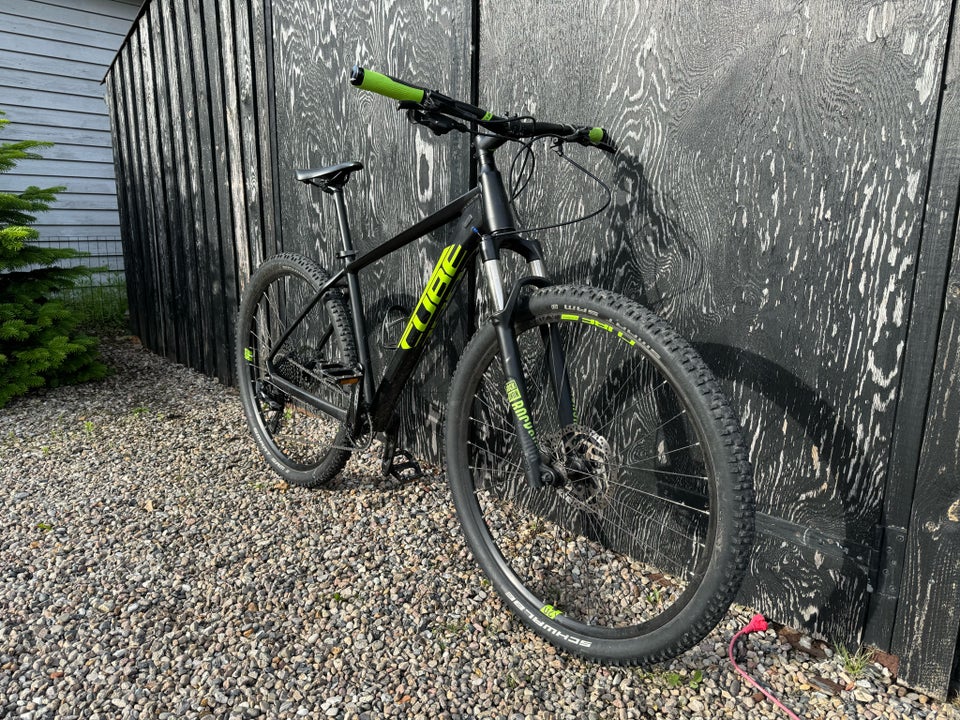 Cube Acid Eagle hardtail 19