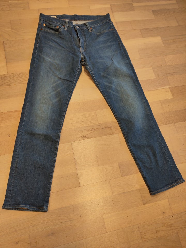 Jeans, Levis, str. 32