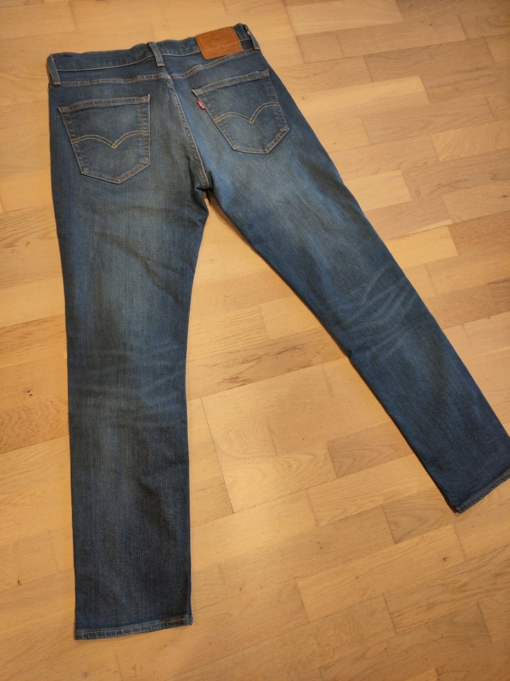 Jeans, Levis, str. 32