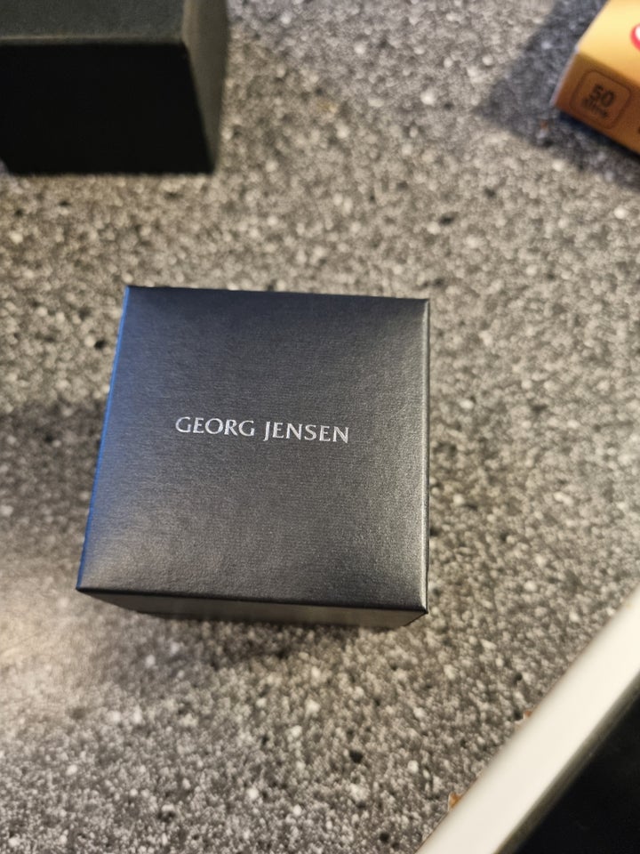 Smykker og sten, Georg Jensen