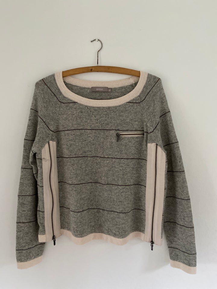 Sweater, Gustav, str. 42