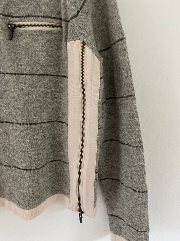 Sweater, Gustav, str. 42