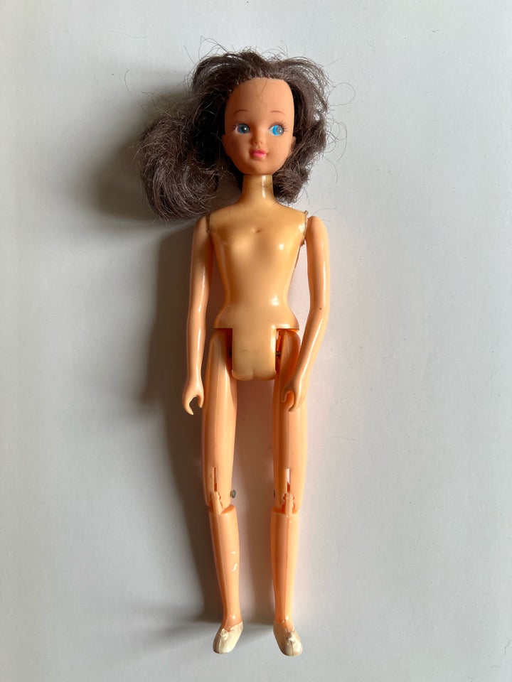 Barbie, Vintage dukke made in Hong